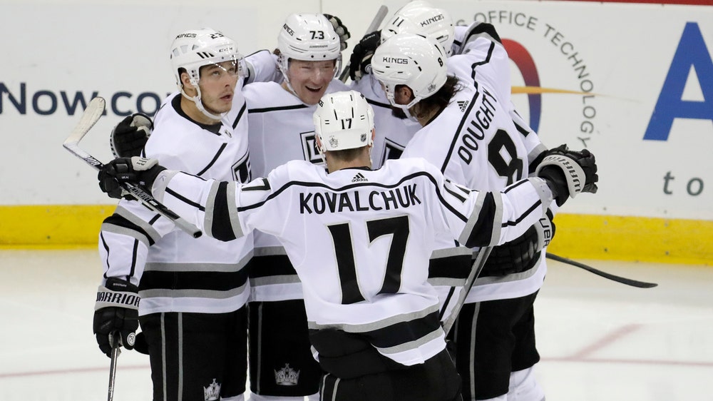 Toffoli scores 2 early in 3rd period, Kings beat Devils 5-1