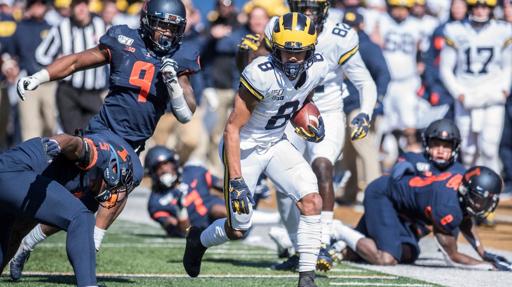 No. 16 Michigan needs late surge to hold off Illinois 42-25