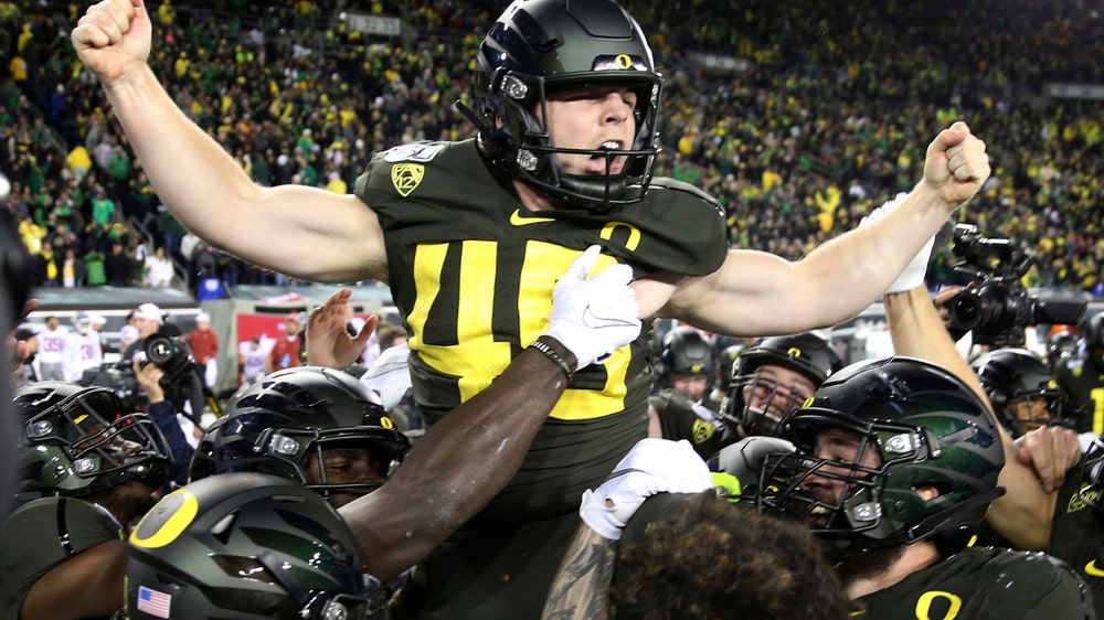 Lewis' FG gives No. 11 Oregon 37-35 win over Washington St