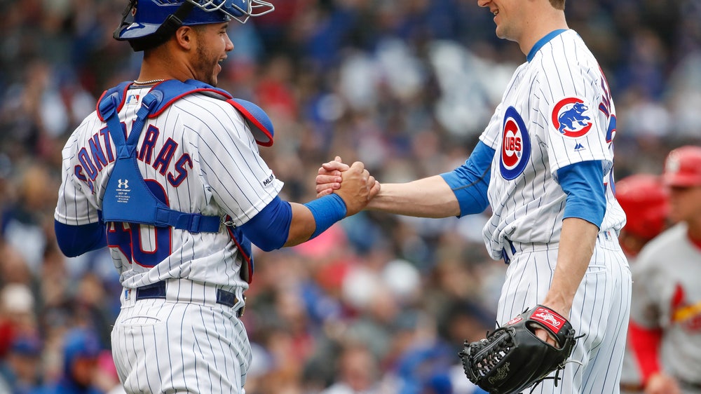 Hendricks needs 81 pitches for CG, Cubs beat Cards 4-0