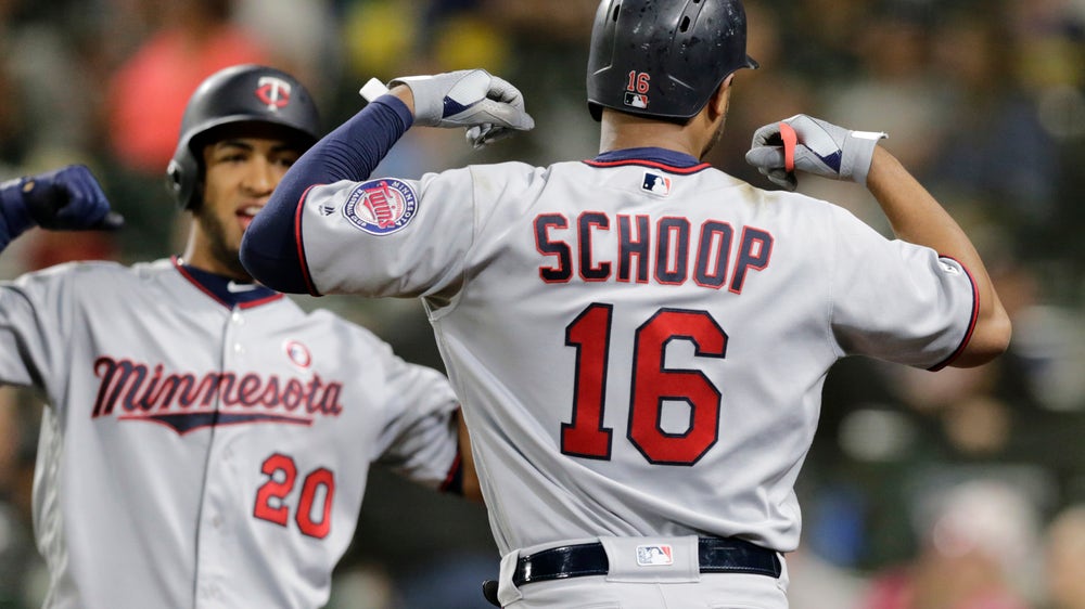 Cron, Schoop homer twice in Twins 18-4 rout of Mariners
