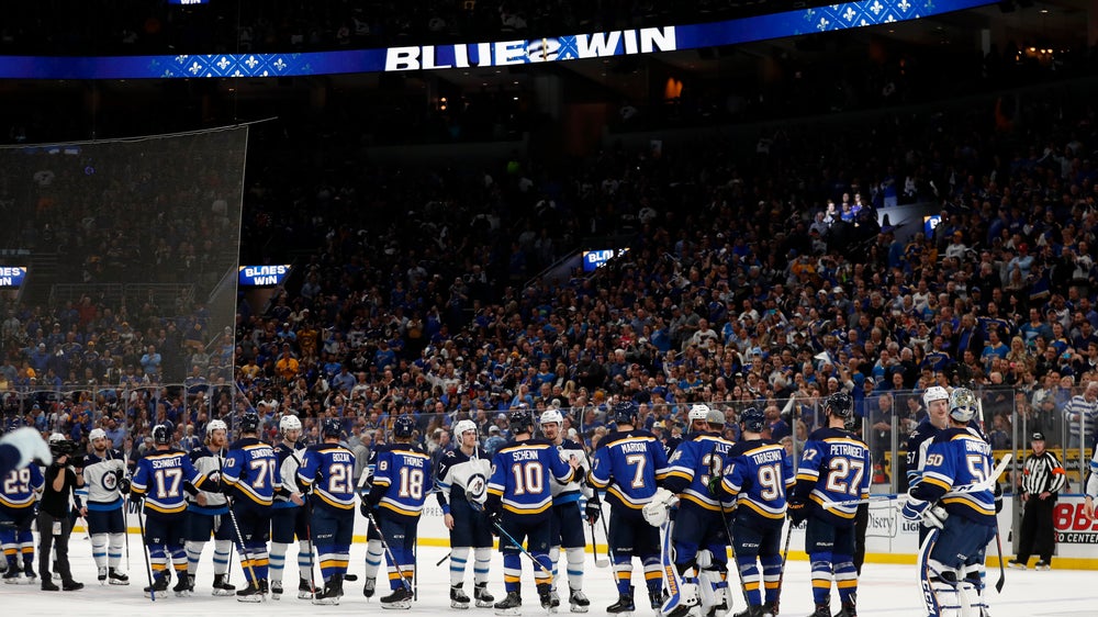 Blues beat Jets 3-2 in Game 6 to advance to 2nd round