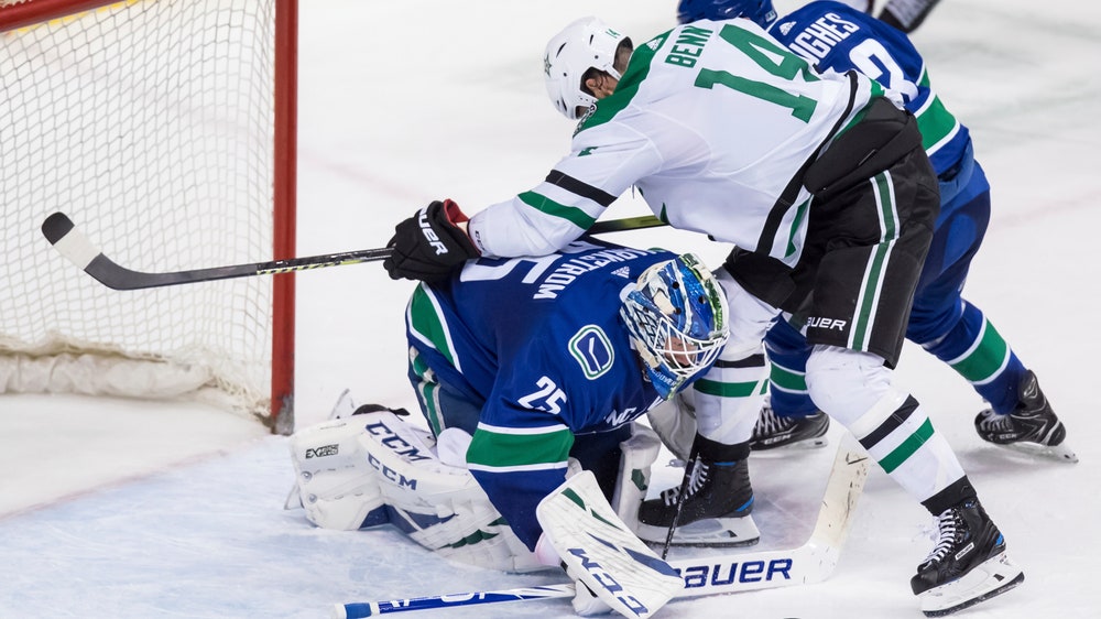 Granlund scores shootout winner as Canucks down Stars 3-2