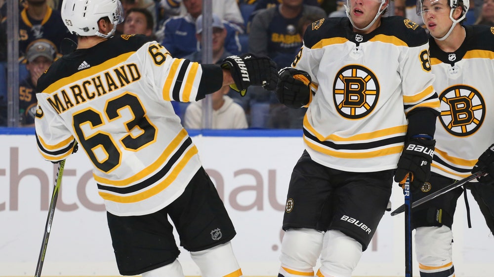 Halak stops 32 shots; Bruins rebound to beat Sabres 4-0