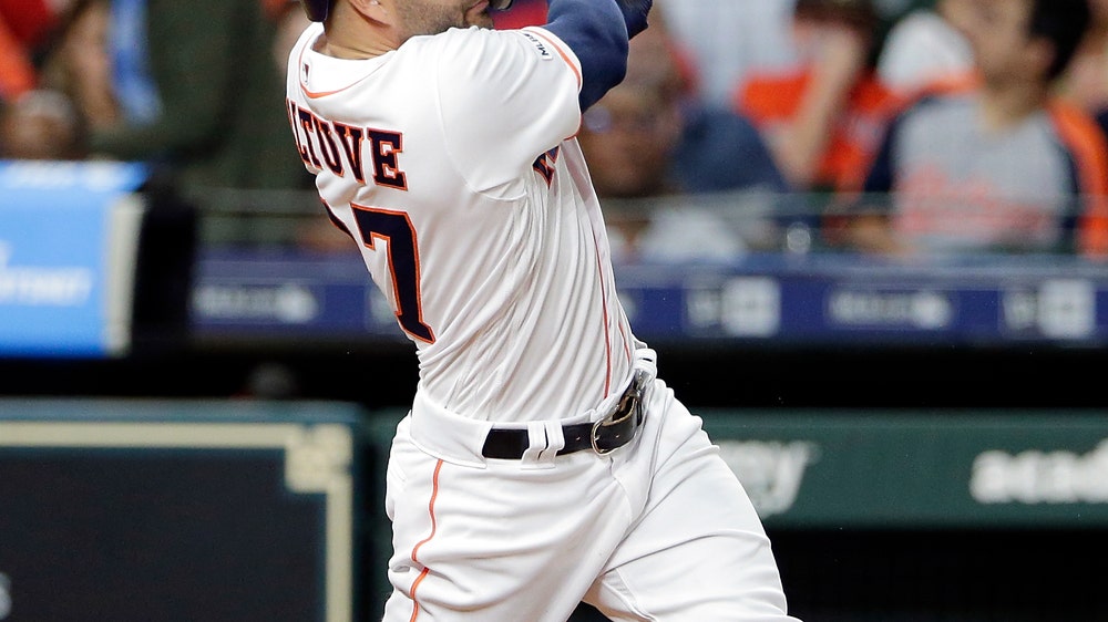 Altuve powers Astros to first-ever sweep of Yankees