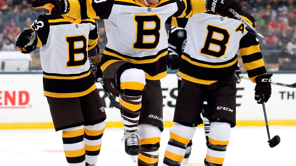 Bruins beat Blackhawks 4-2 in Winter Classic at Notre Dame