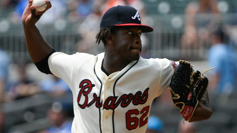 Braves call up RHP Toussaint to make big league debut