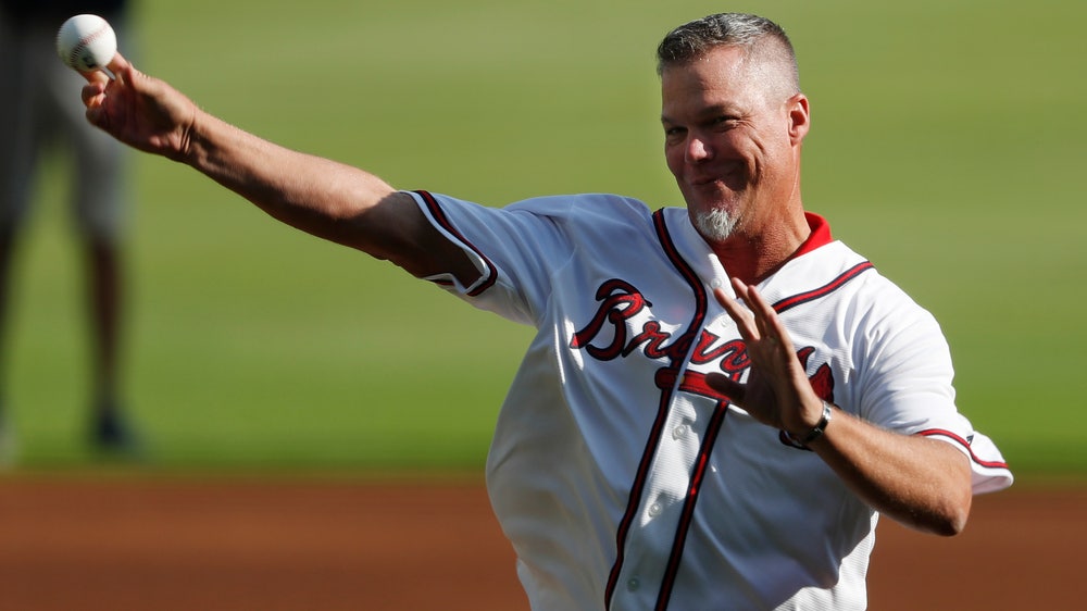 Chipper Jones throws out 1st pitch, catches foul ball