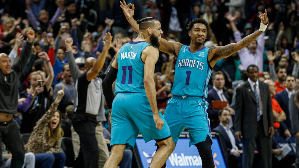 James Harden scores 44 points, Rockets beat Pacers