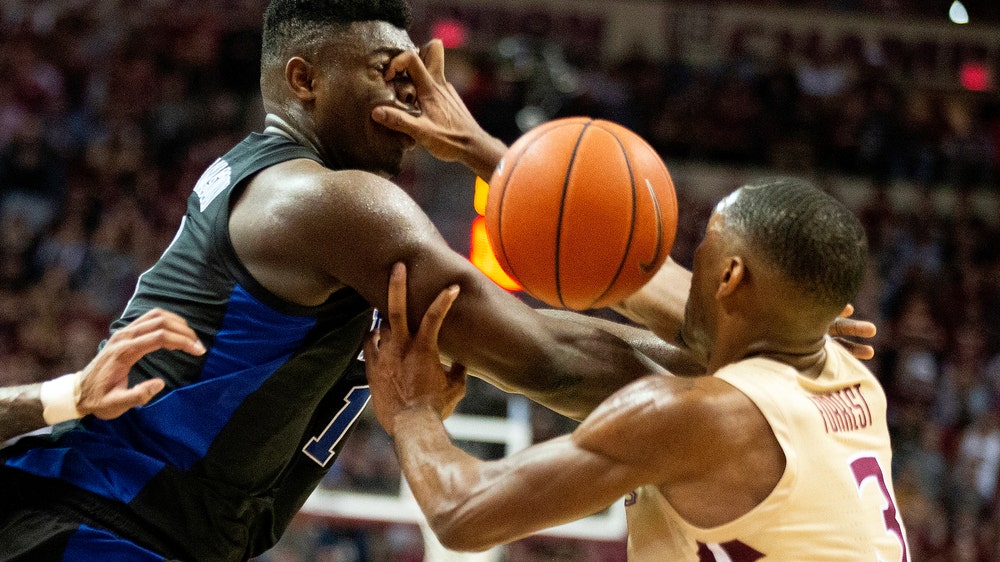 Z-eye-on: Williamson starting for No. 1 Duke after eye poke