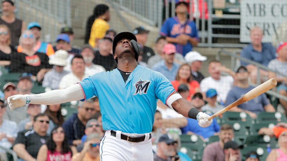 With Marlins  lacking power, Mattingly preaching small ball