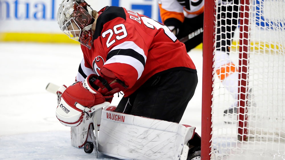 Blackwood returns to lineup and leads Devils over Flyers