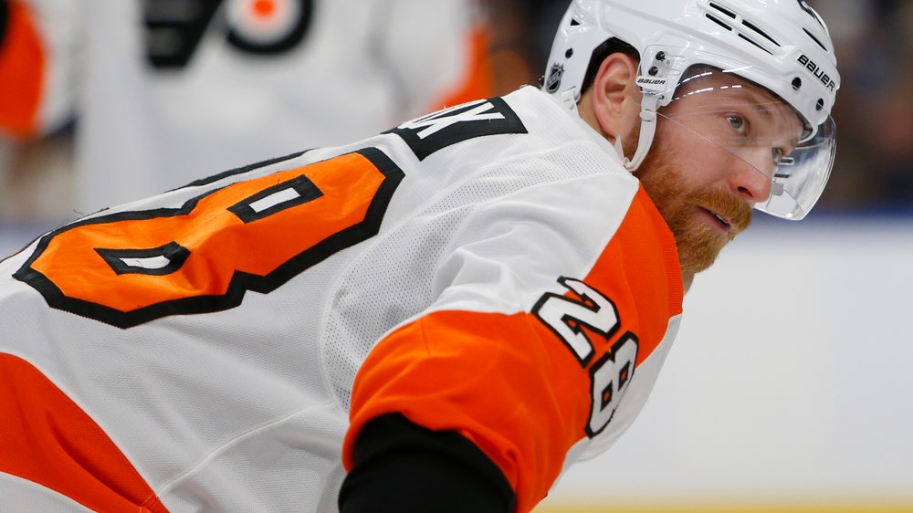Giroux leads Flyers in 6-2 victory over Sabres