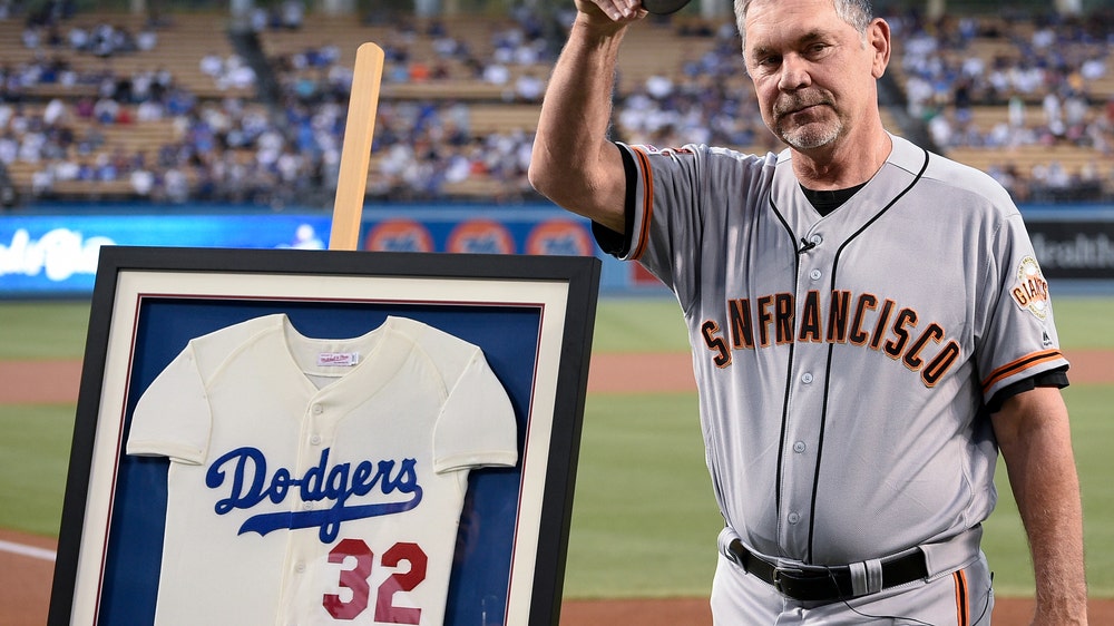 Dodgers fete Giants manager Bruce Bochy in final visit to LA