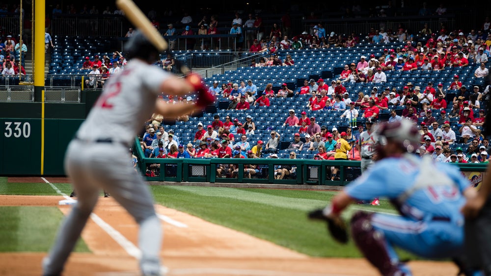 Hudson goes 6 strong, Cardinals beat Phillies 5-3