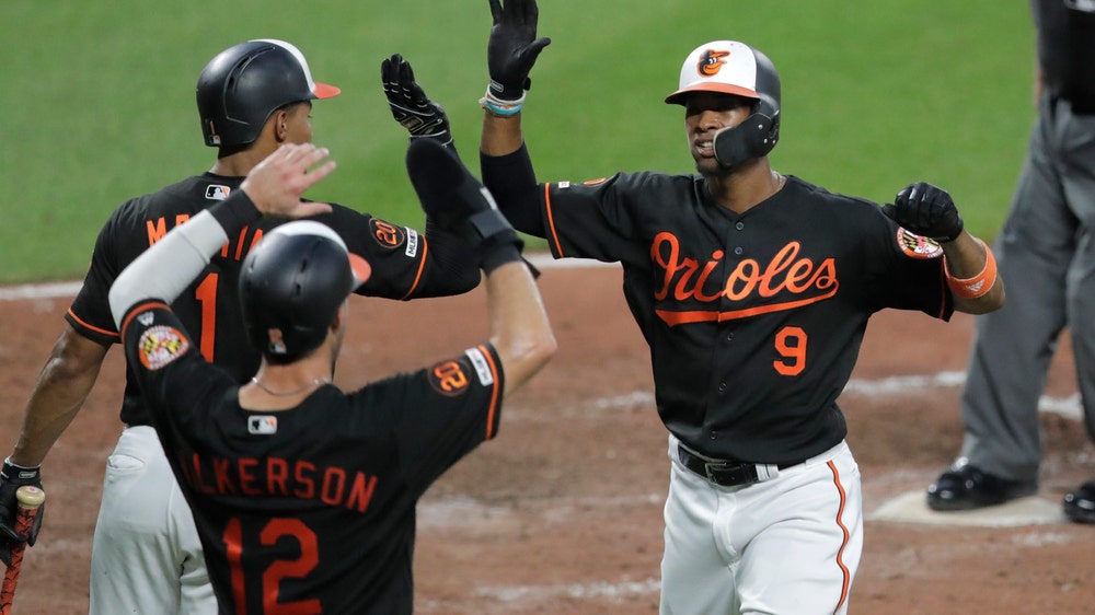 Light-hitting Broxton designated for assignment by Orioles