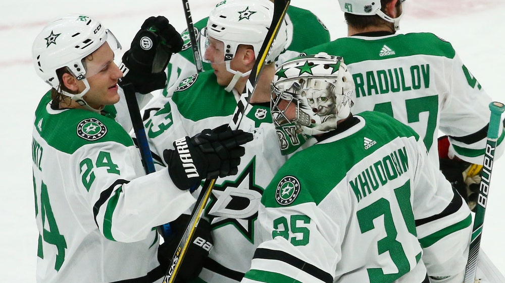 Stars score 4 in third, rally past Coyotes 4-2