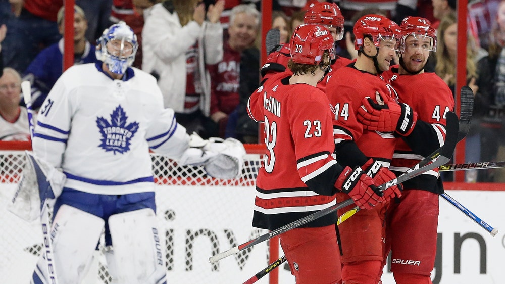 Hurricanes beat Maple Leafs 5-2 to halt Toronto streak at 4