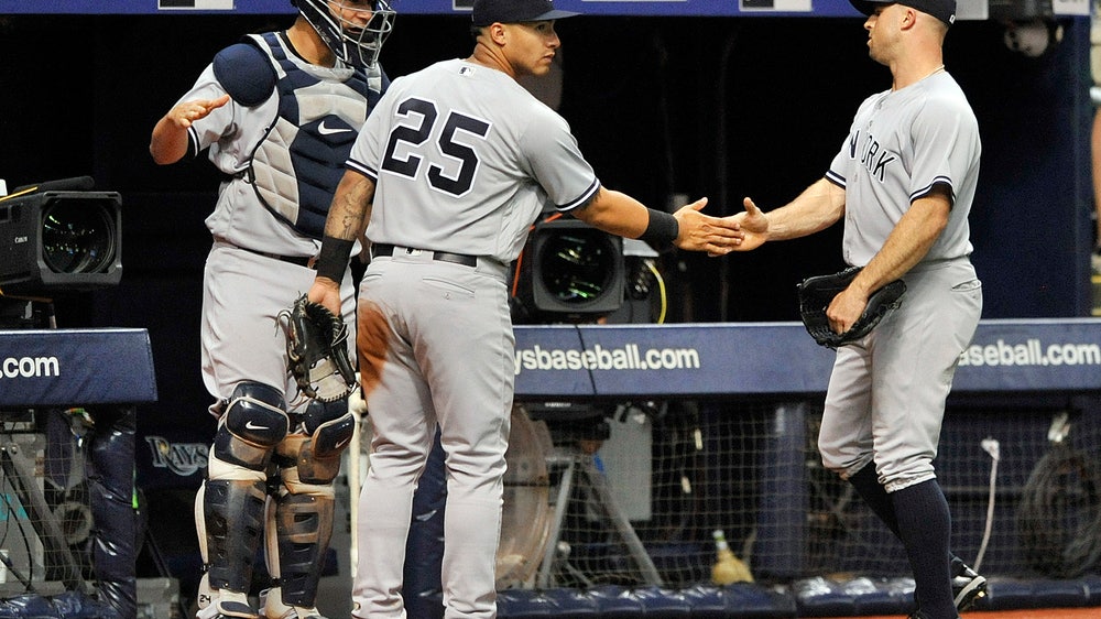 Yanks lose Hicks to injury; BoSox clinch home field