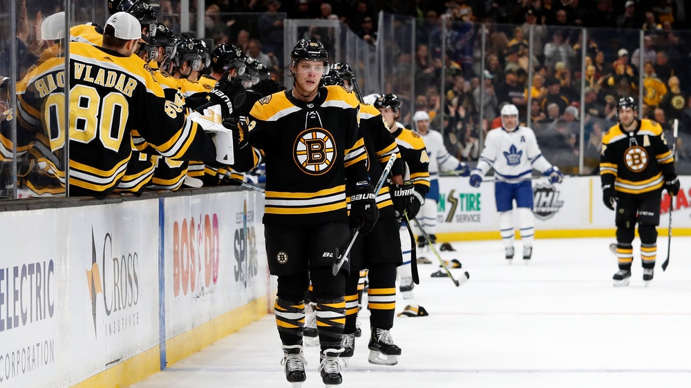 Pastrnak scores 3 to lift Bruins to 5-1 win over Maple Leafs