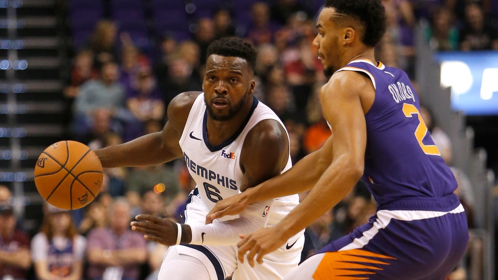 Booker hits last-second basket, Suns beat Grizzlies 102-100