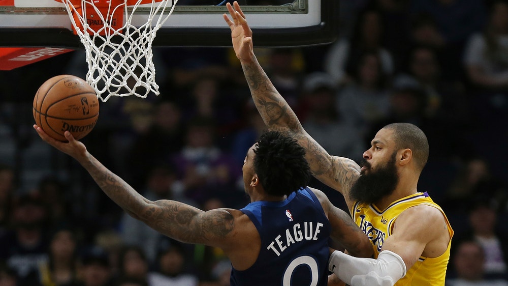 Wiggins, Towns help Timberwolves rout LeBron-less Lakers