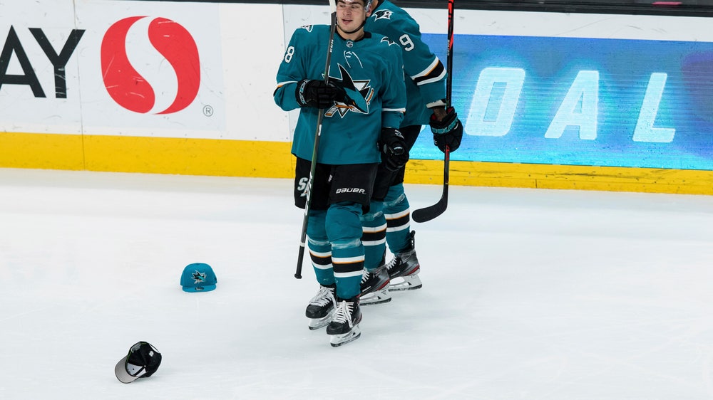Meier has hat trick, Sharks beat Flyers 6-1