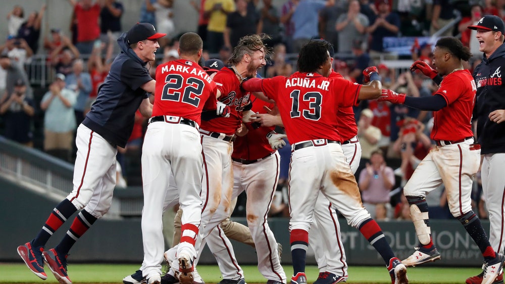Leake takes perfect game to 9th, Mariners beat Angels 10-0
