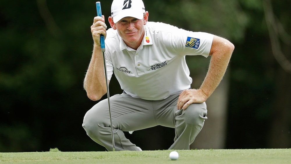 Snedeker takes 1-shot lead into final round at Wyndham