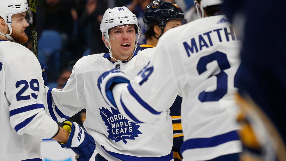 Tavares, Matthews lead Maple Leafs to 4-2 win over Sabres
