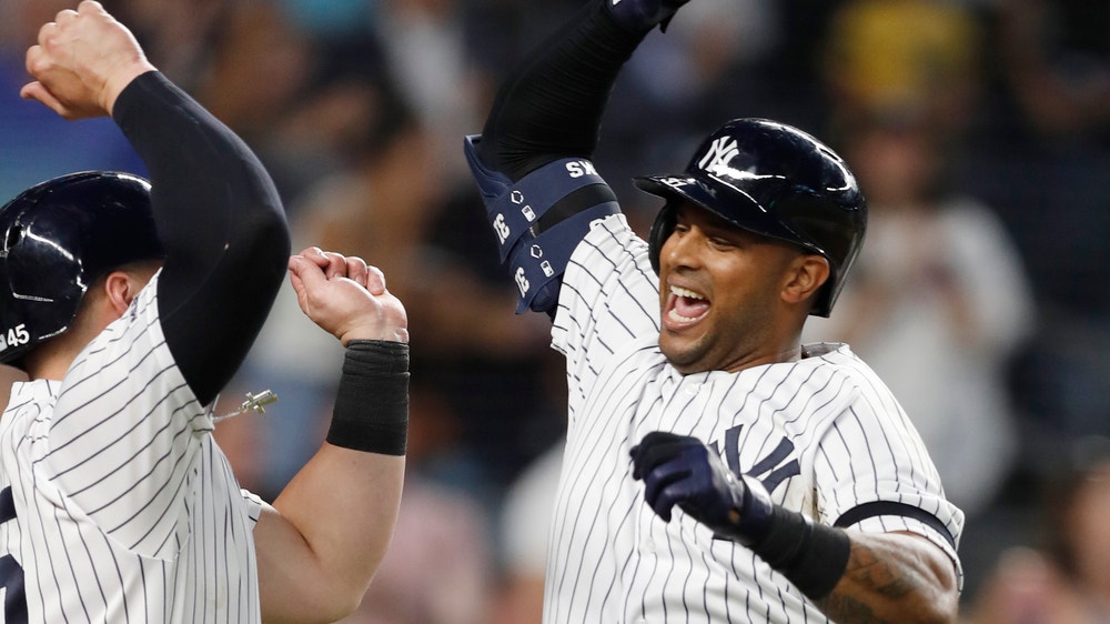 Yanks homer in record-tying 27th straight game, beat Toronto