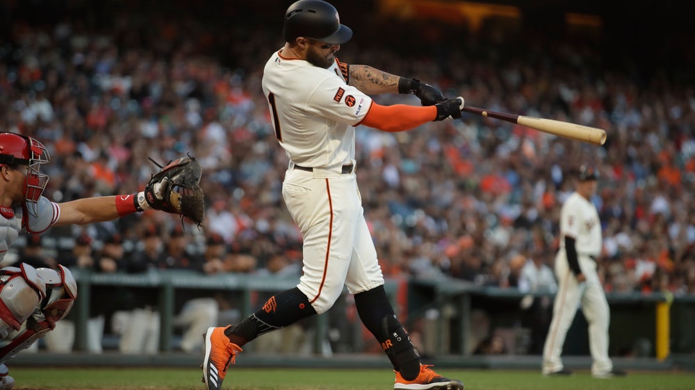 Giants score 3 in eighth inning, rally past Phillies 9-6