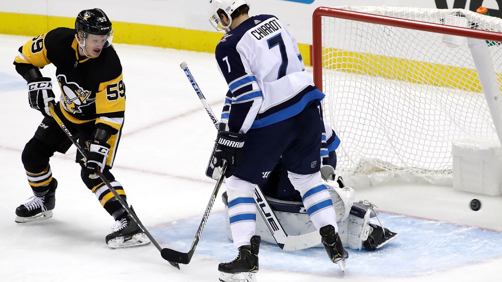 Maatta, Cullen help Penguins beat Jets for 8th straight win