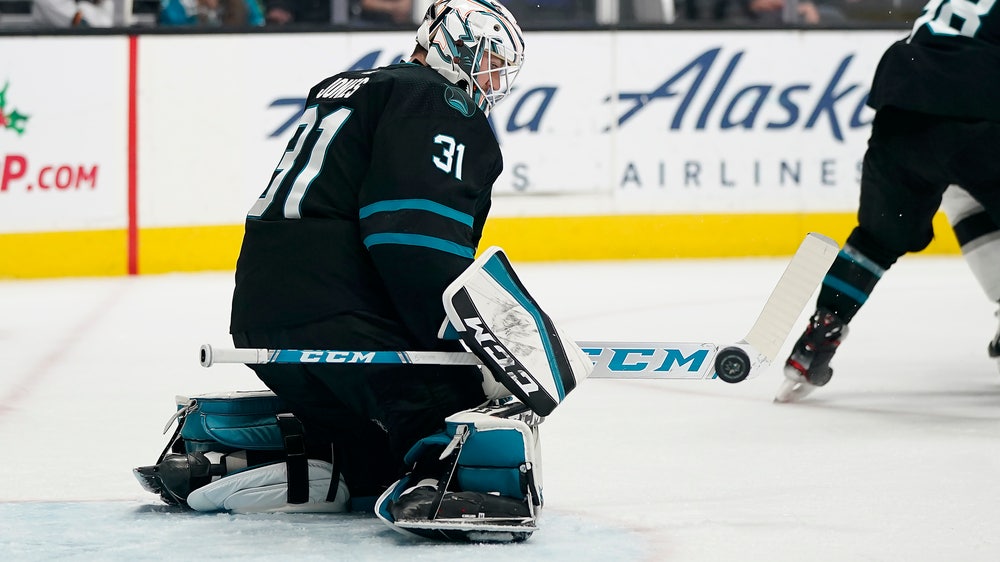 Martin Jones makes 33 saves, Sharks beat Kings 4-1