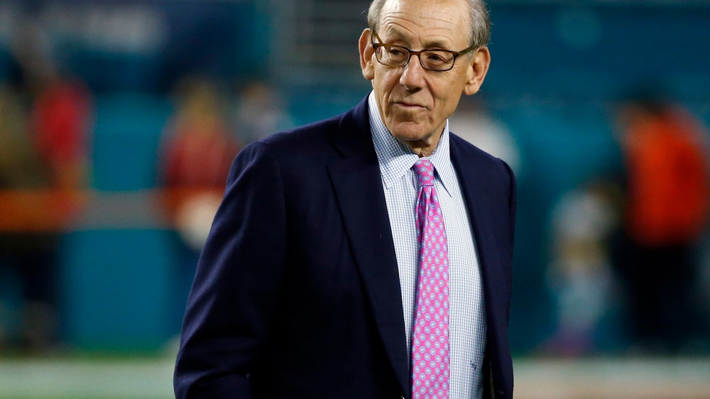 Dolphins' receiver, owner at odds on support of Trump