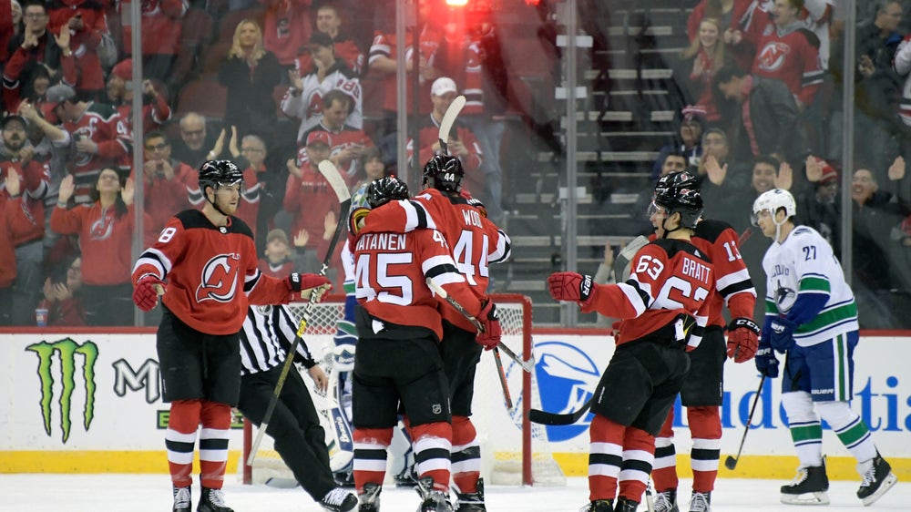 Devils’ Blackwood stops 25 shots for 2nd straight shutout