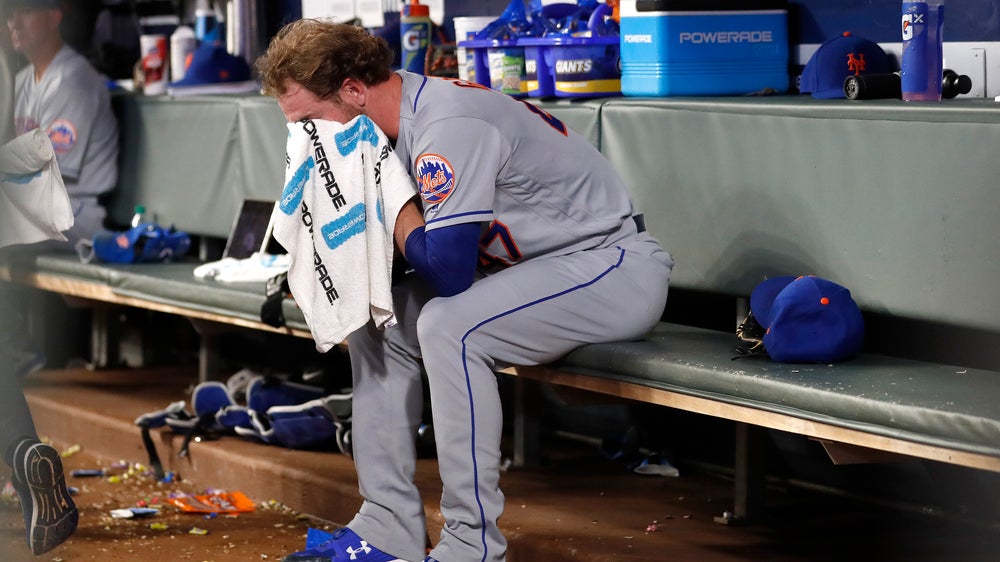 Mets place RHP Familia on IL, ship RHP Gagnon to minors