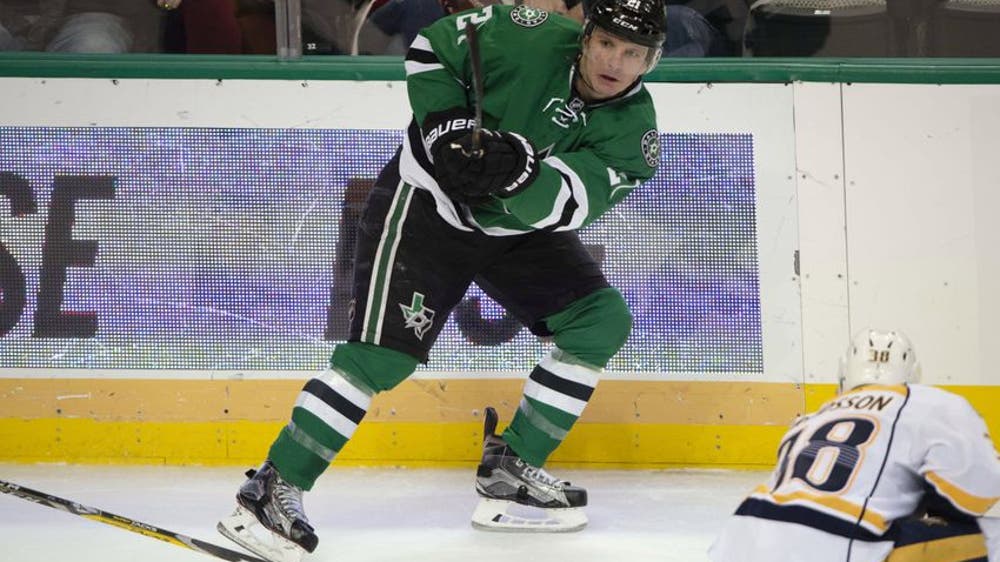 New York Rangers Trade Targets: Antoine Roussel from the Dallas Stars