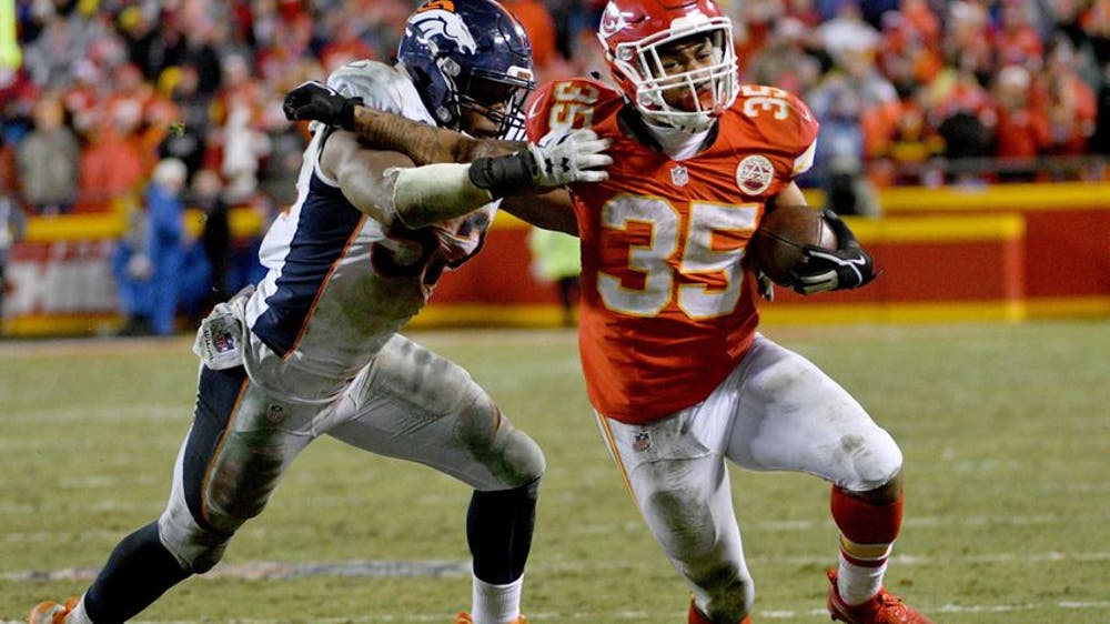 Chiefs open as favorites over Chargers