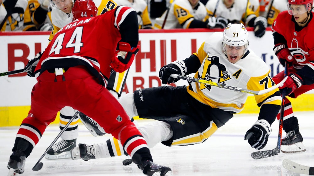 Crosby, Murray lead Penguins to a 3-0 win at Carolina