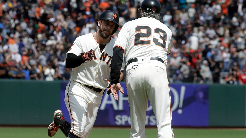 Longoria's late home run lifts Giants past Cardinals
