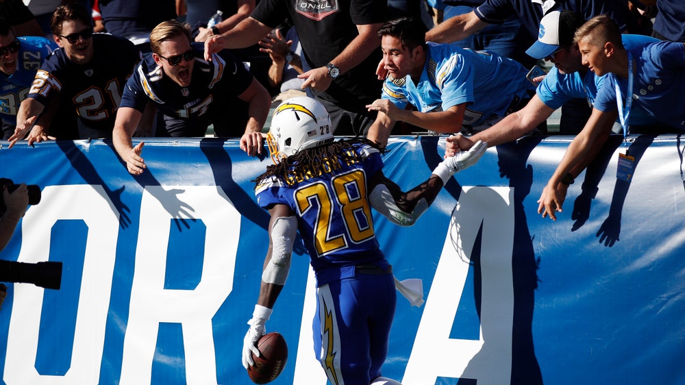 Chargers’ Gordon week to week after MCL sprain to right knee