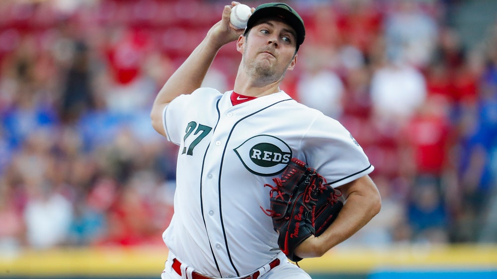 Trevor Bauer fans 11 in Reds home debut, beats Cubs 5-2
