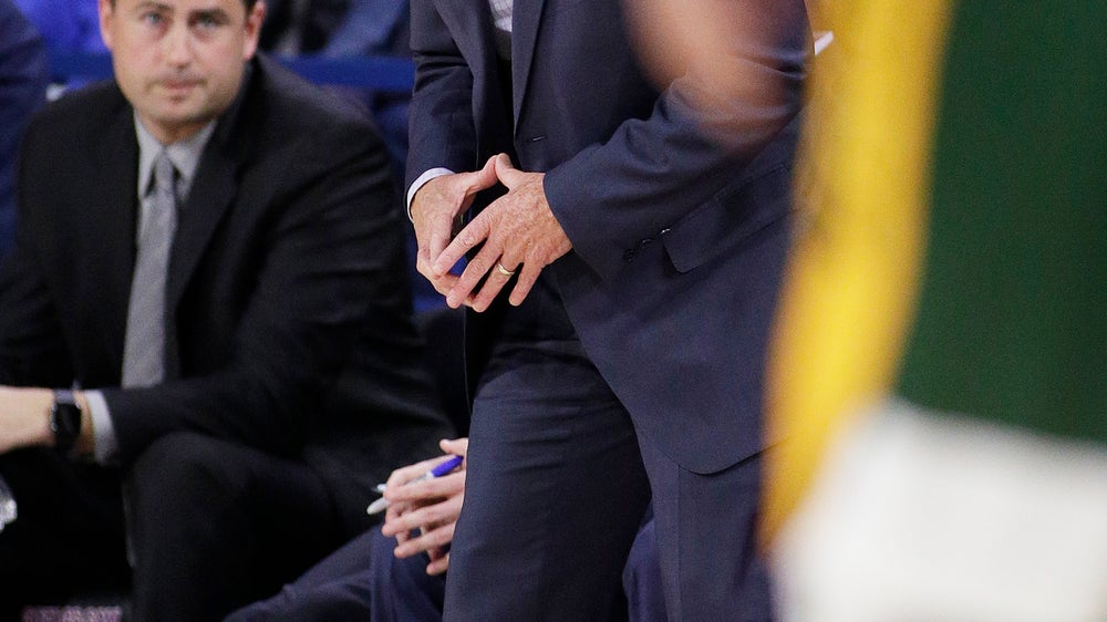 Gonzaga wins first game as No. 1 team in country