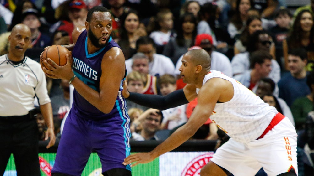 Hornets held to 2nd-lowest scoring total this season by stingy Hawks defense
