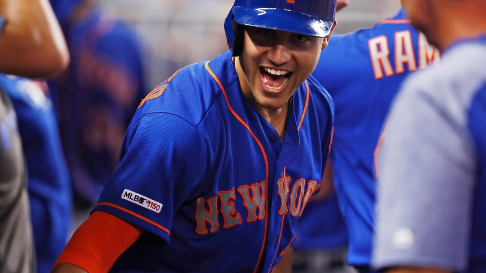 Cano's two-run homer in the 8th lifts Mets past Marlins, 4-2