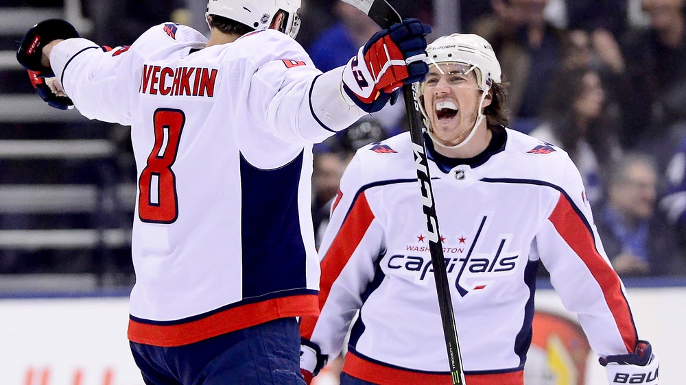 Ovechkin, Holtby lead Capitals past Maple Leafs 3-2