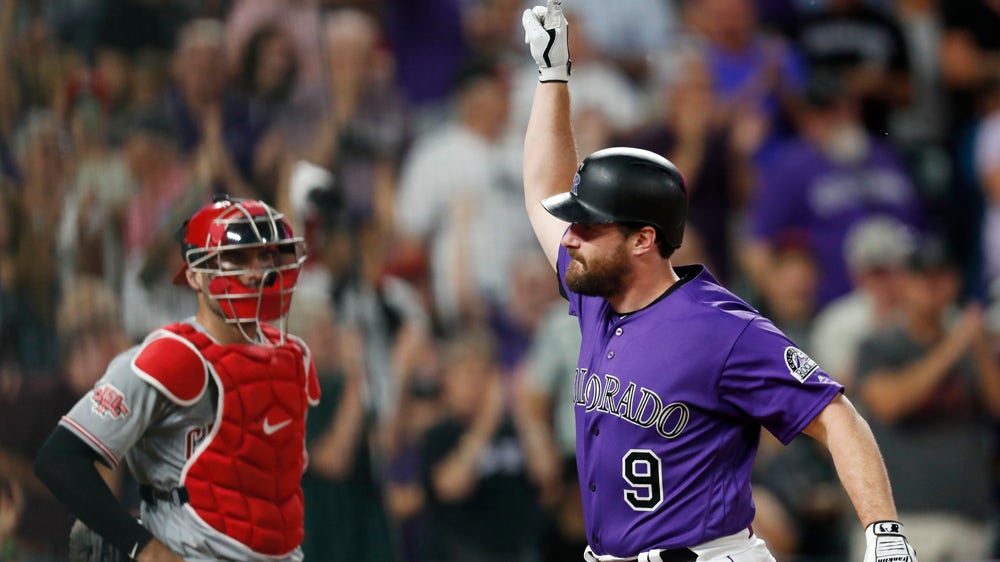 Murphy's homer in 8th helps Rockies beat Reds 3-2