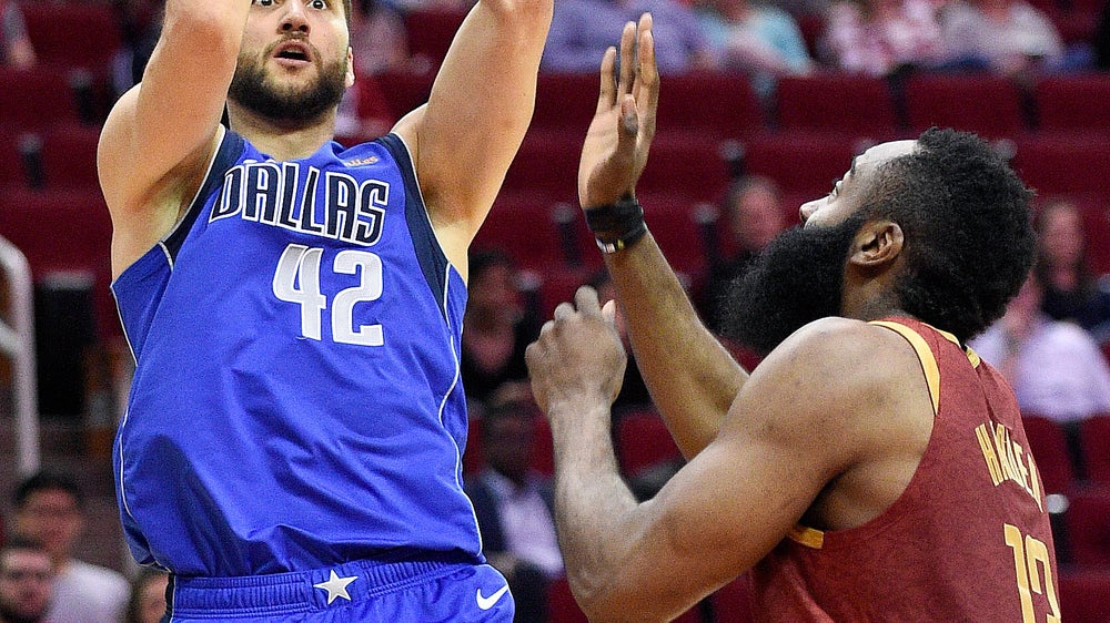 Harden runs 30-point streak to 30, Rockets beat Mavs 120-104
