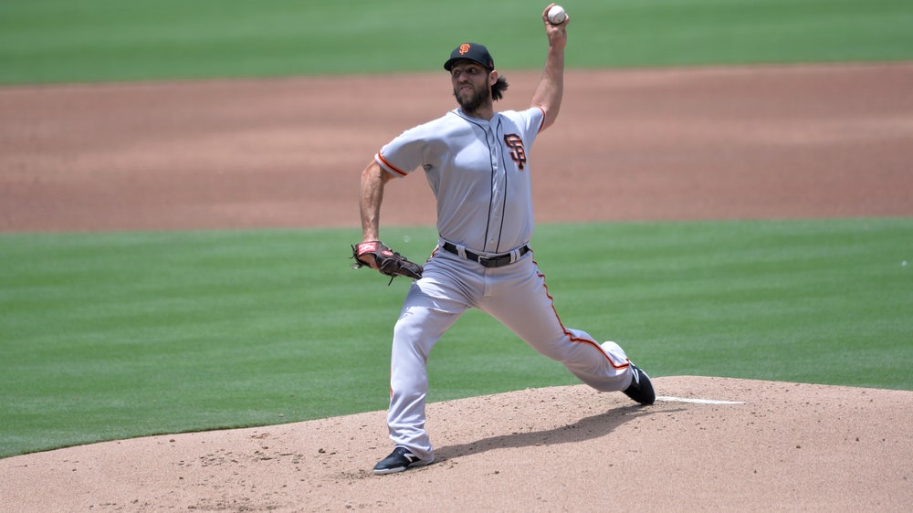 Brewers boost pitching with Pomeranz, Black from Giants